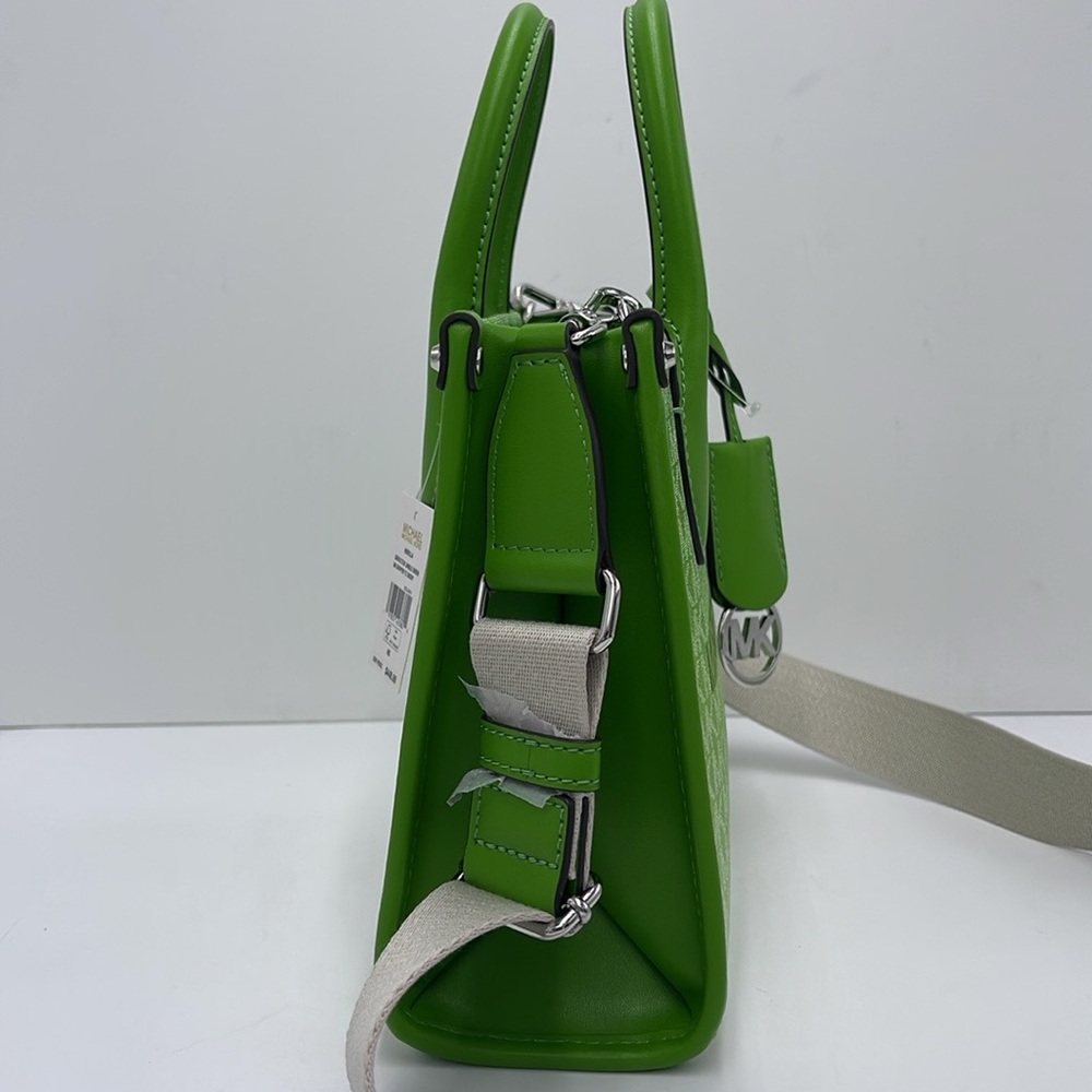 Michael Kors Mirella Small Ombré Signature Logo Crossbody Bag
COLOR JUNGLE
NWT - Picture 4 of 16